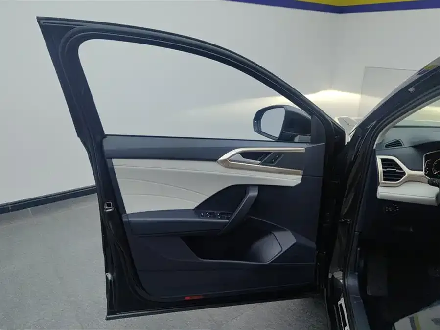 Volkswagen Tiguan (Tharu) Tuyue 2023 300TSI 2WD Full Moon Edition 2023 — миниатюра 4