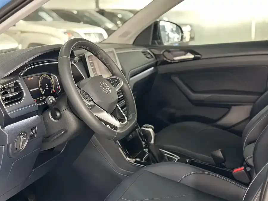 Volkswagen Tiguan (Tharu) Tuyue 2025 New 300TSI Ruixiang Edition 2024 — миниатюра 2