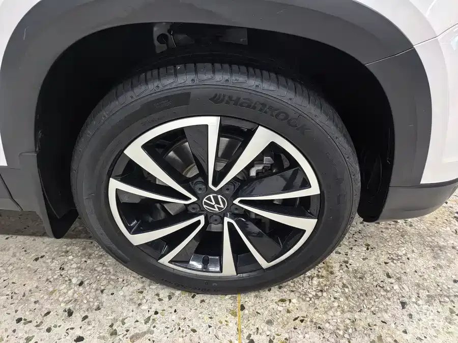 Volkswagen Tiguan (Tharu) Tuyue 2022 280TSI 2WD Luxury Edition 2022 — миниатюра 4