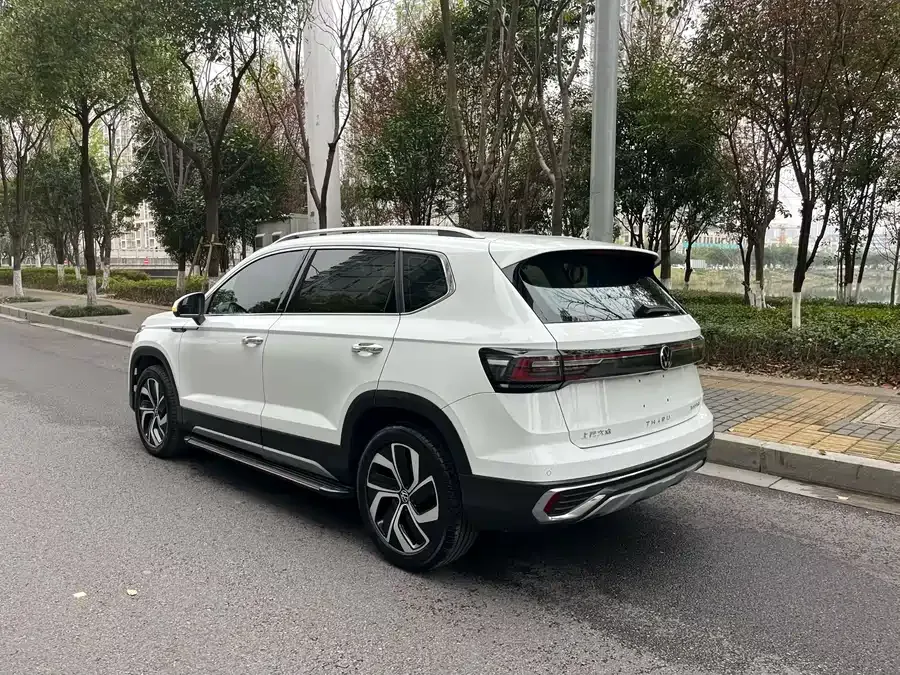 Volkswagen Tiguan (Tharu) Tuyue 2023 300TSI 2WD Full Moon Edition 2023 — миниатюра 2