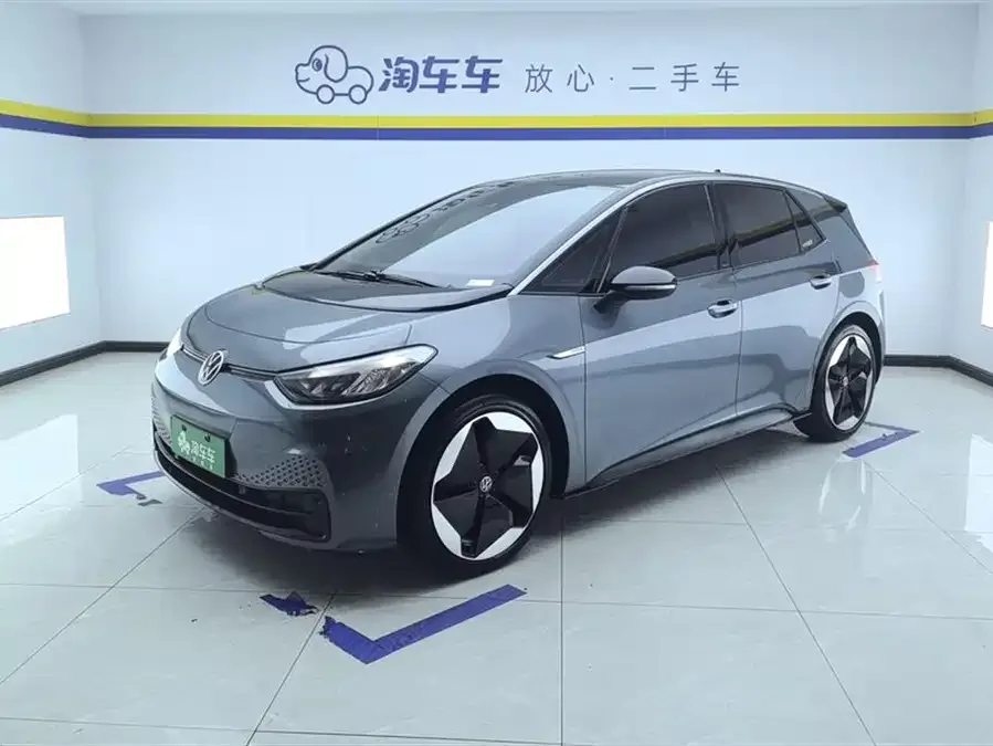 Volkswagen ID.3 Volkswagen ID.3 2023 Pure Smart Edition 2023 — фото 1, купить с доставкой в Москву