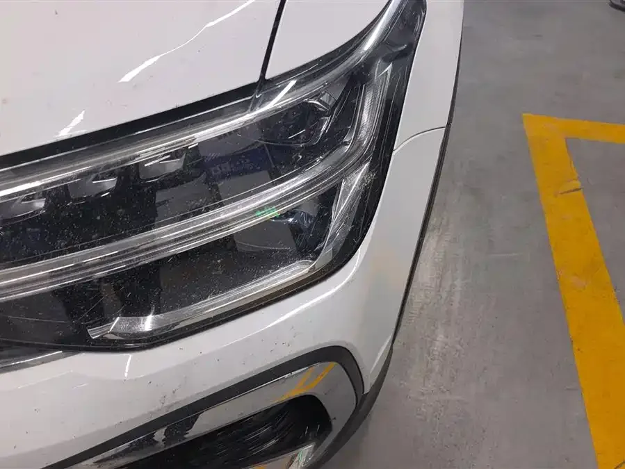 Volkswagen Tiguan (Tharu) Tuyue 2023 300TSI 2WD Full Moon Edition 2024 — миниатюра 2