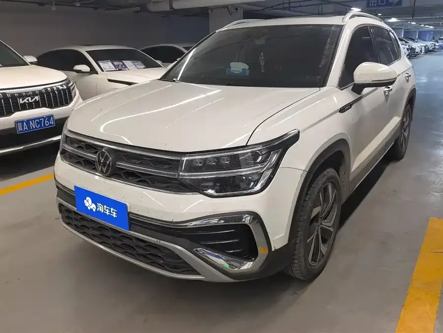 Volkswagen Tiguan (Tharu) Tuyue 2023 300TSI 2WD Full Moon Edition 2024 — фото 1, купить с доставкой в Москву