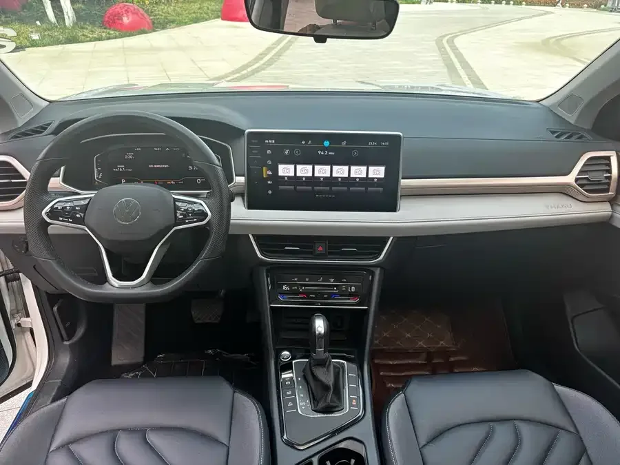 Volkswagen Tiguan (Tharu) Tuyue 2023 300TSI 2WD Full Moon Edition 2023 — миниатюра 2