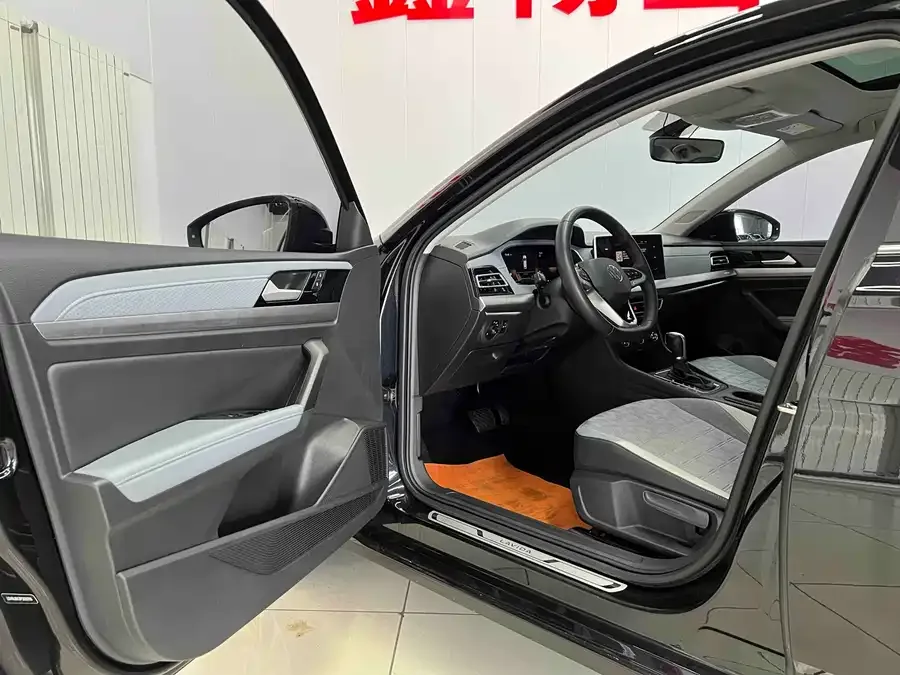 Volkswagen Lavida Lavida 2023 280TSI DSG Starry Sky Edition 2023 — миниатюра 4