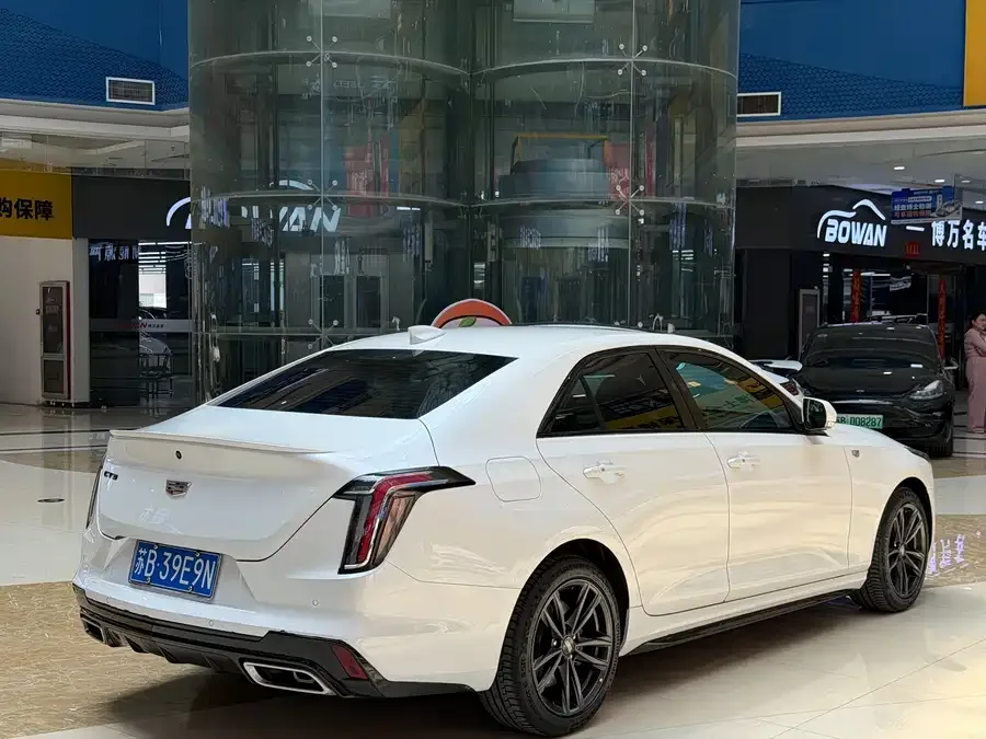 Cadillac CT4 2023 25T Luxury Edition 2023 — миниатюра 2