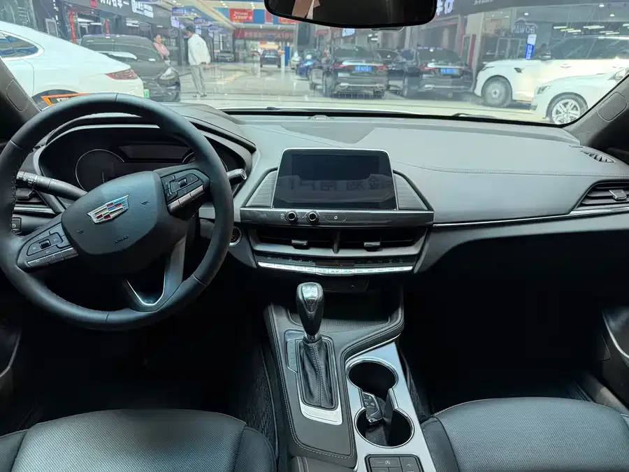 Cadillac CT4 2023 25T Luxury Edition 2023 — миниатюра 4