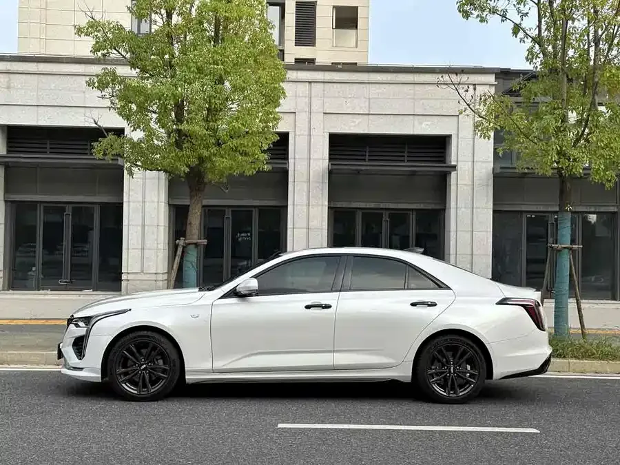 Cadillac CT4 2023 25T Luxury Edition 2023 — миниатюра 3