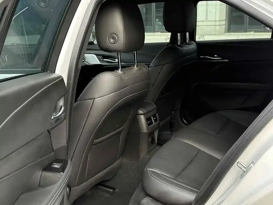 Cadillac CT4 2023 25T Luxury Edition 2023 — миниатюра 4