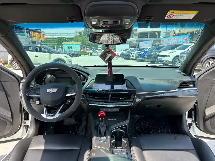 Cadillac CT4 2022 28T luxury model 2022 — миниатюра 3