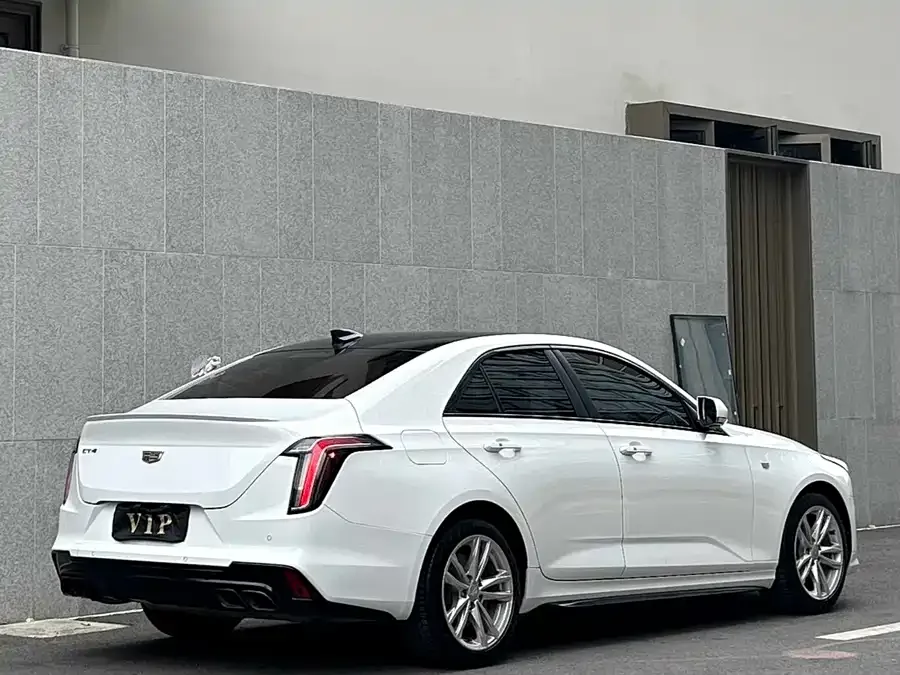 Cadillac CT4 2022 28T Fashion Model 2022 — миниатюра 2