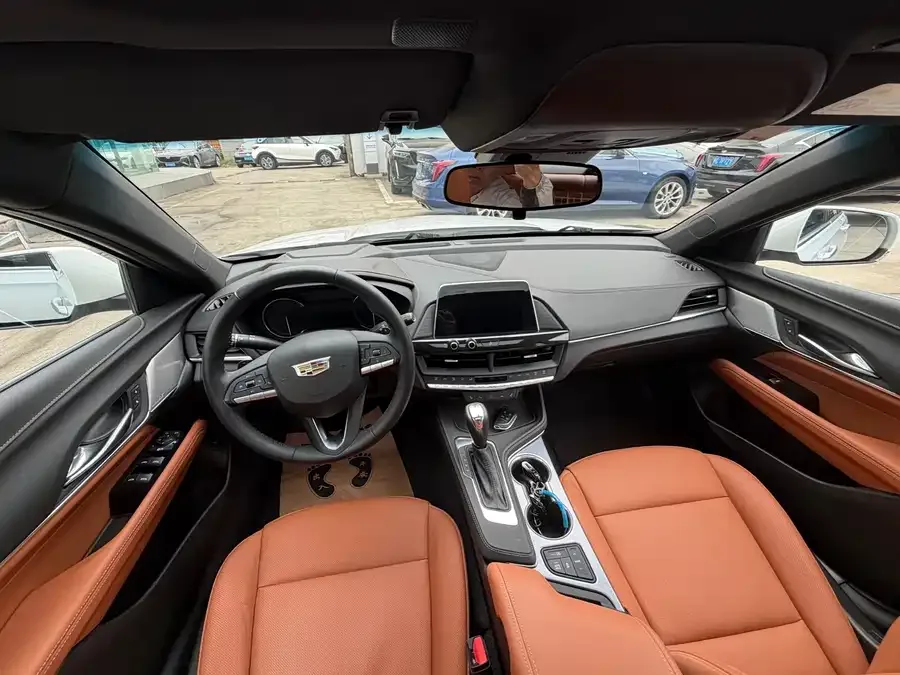 Cadillac CT4 2023 28T Luxury Edition 2023 — миниатюра 4