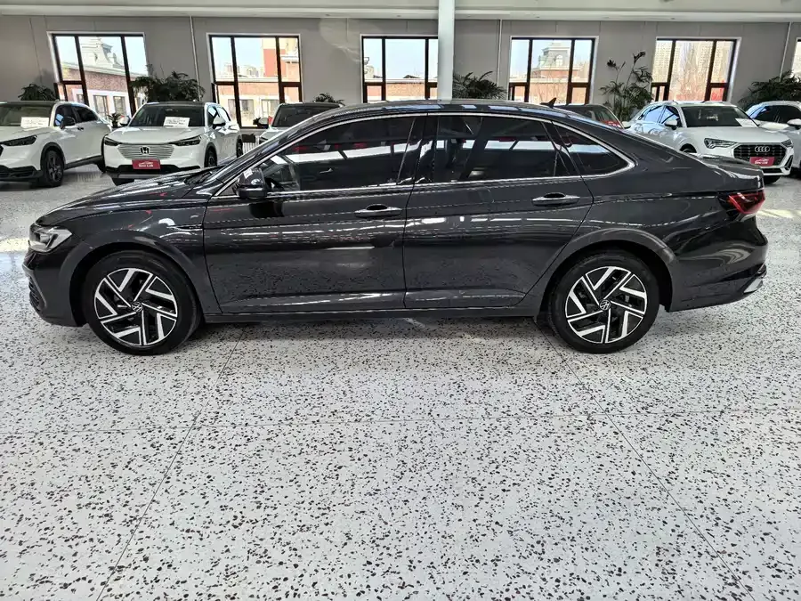 Volkswagen Sagitar 2023 Sagitar 280TSI DSG Beyond Edition 2023 — миниатюра 4