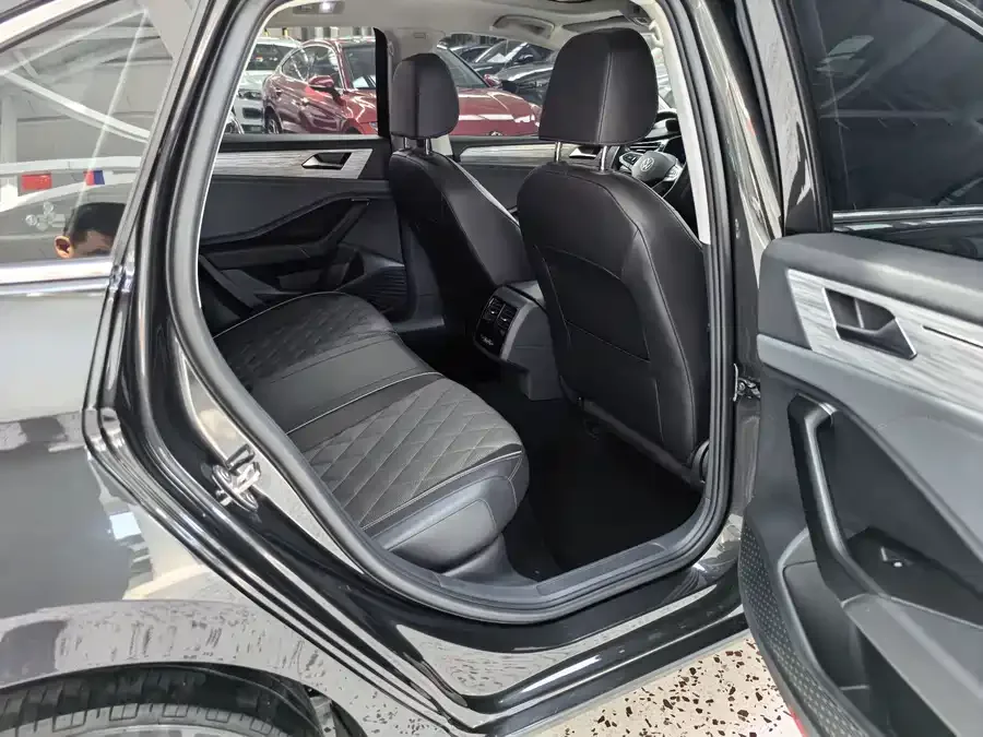 Volkswagen Sagitar 2023 Sagitar 280TSI DSG Beyond Edition 2023 — миниатюра 5
