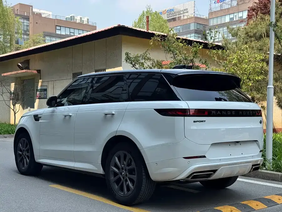 Land Rover Range Rover Sport Range Rover Sport 2023 400PS Dynamic SE 2023 — миниатюра 2