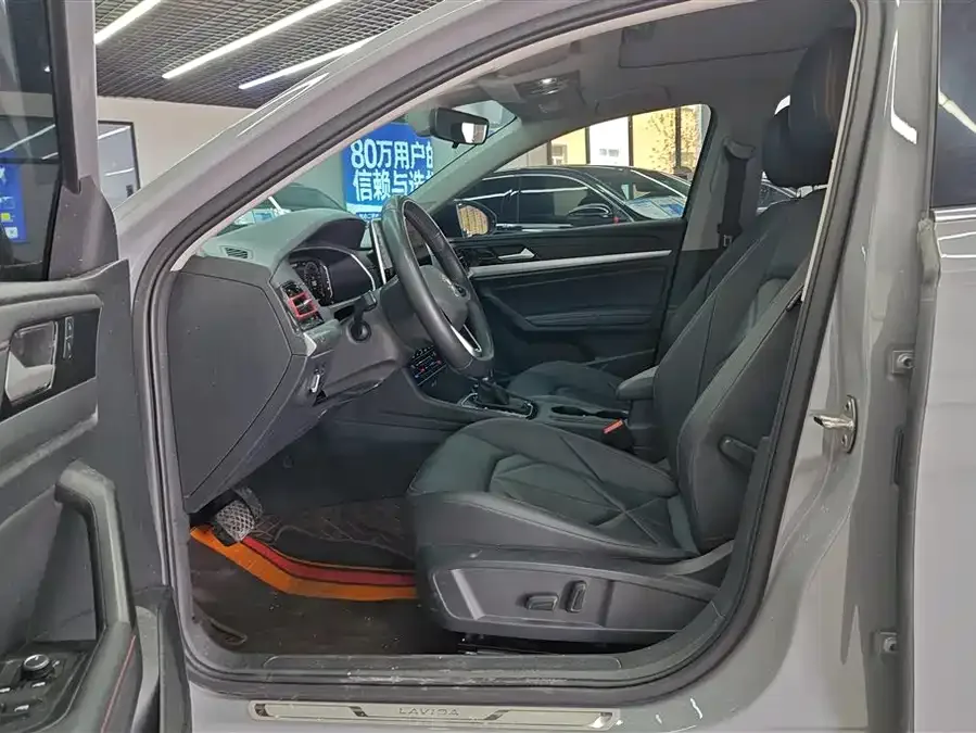 Volkswagen Lavida Lavida 2023 300TSI DSG Starry Sky Leading Edition 2023 — миниатюра 3
