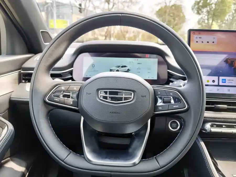 Geely Xingrui Xingrui 2026 Dongfang Yao 1.5TD Kunlun Edition 2026 — миниатюра 3