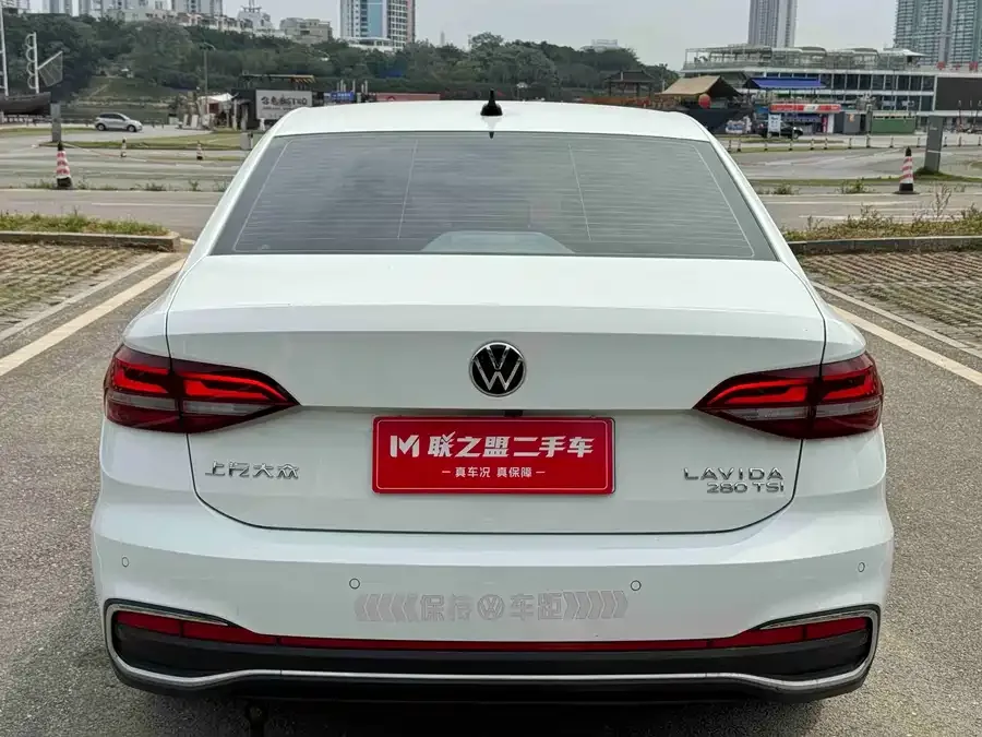 Volkswagen Lavida Lavida 2023 280TSI DSG Full Edition 2022 — миниатюра 2