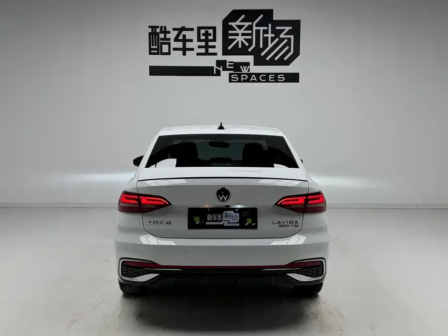 Volkswagen Lavida Lavida 2024 300TSI DSG Starry Sky Full Edition 2024 — миниатюра 2