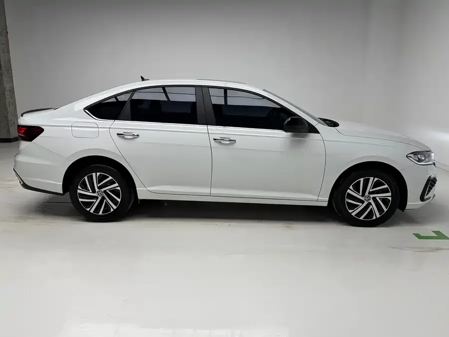 Volkswagen Lavida Lavida 2024 300TSI DSG Starry Sky Full Edition 2024 — миниатюра 3