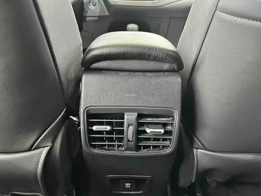 Toyota Levin 2022 Lelink 185T CVT Luxury Edition 2022 — миниатюра 3