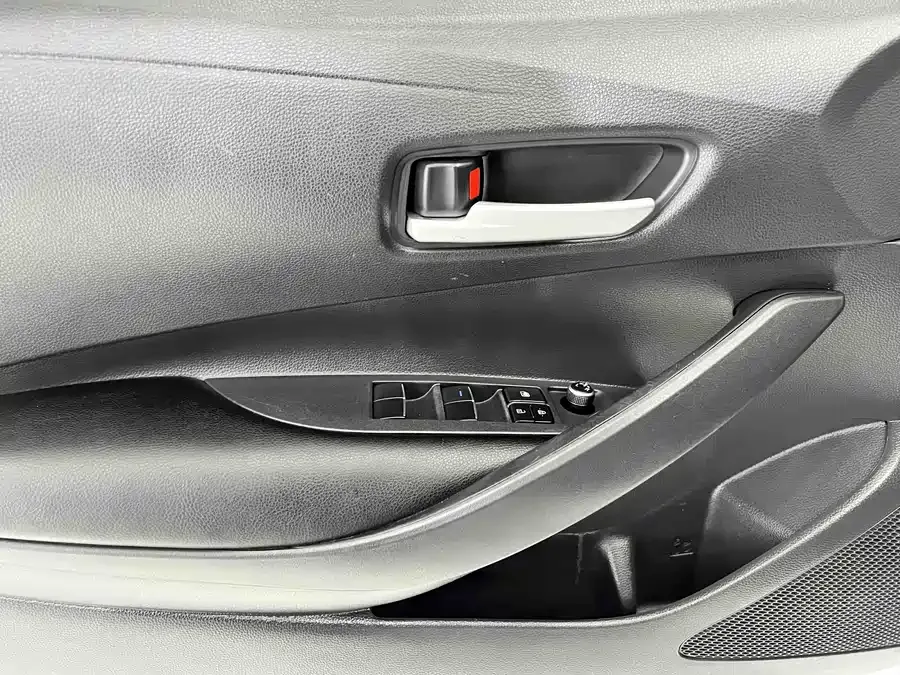Toyota Levin 2022 Lelink 185T CVT Luxury Edition 2022 — миниатюра 4