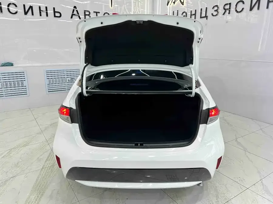 Toyota Levin 2022 Lelink 185T CVT Luxury Edition 2022 — миниатюра 5