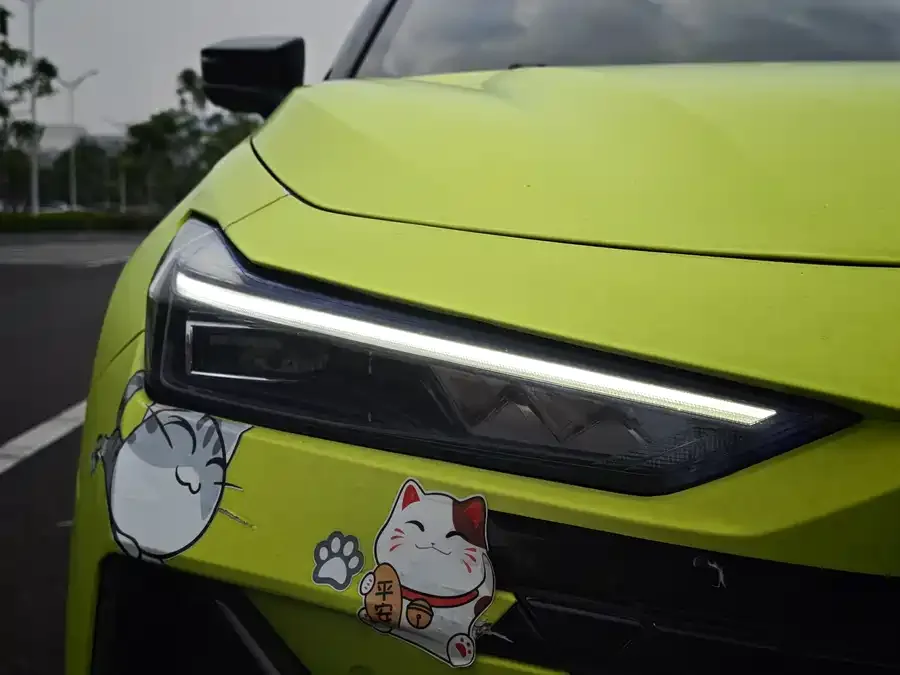 Changan UNI-V Smart Electric iDD Changan UNI-V iDD 2023 iDD 1.5T 113km Smart Cool Edition 2023 — миниатюра 5