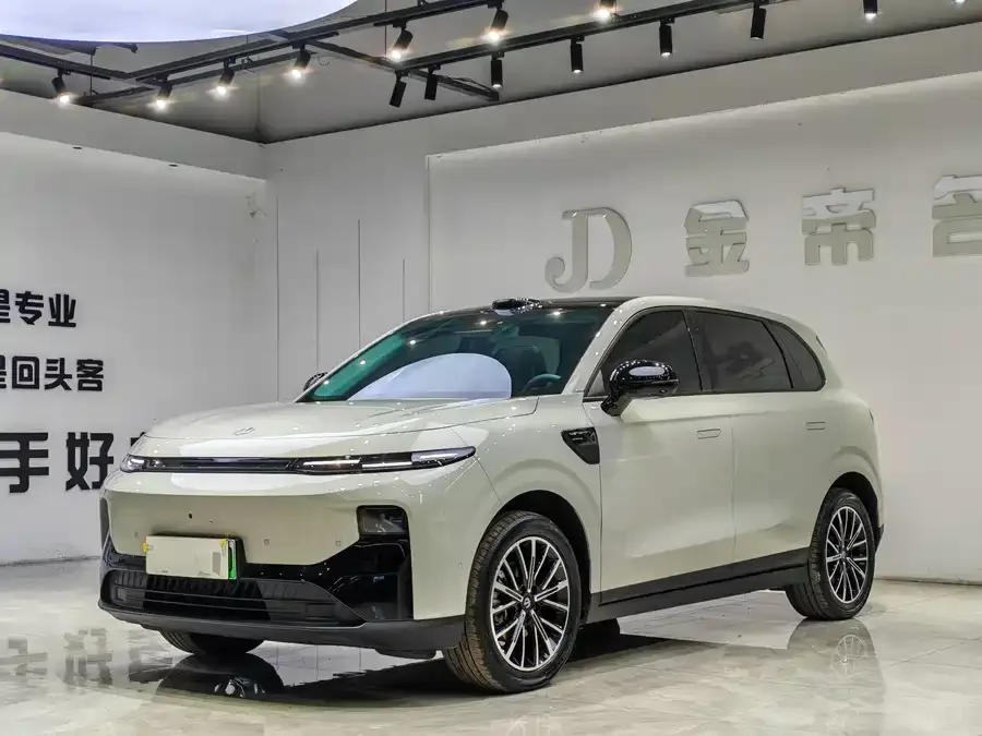 Leapmotor B10 Leapmotor B10 2025 510 LiDAR Edition 2025 — фото 1, купить с доставкой в Москву