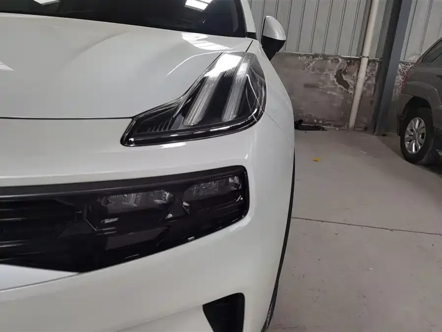 Lynk & Co 06 EM-P Lynk & Co 06 EM-P 2022 PHEV 84KM Endurance Edition Pro 2022 — миниатюра 2