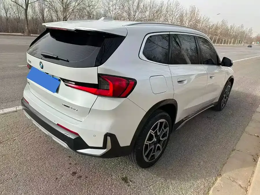 BMW X1 2024 sDrive25Li X Design Package 2024 — миниатюра 2