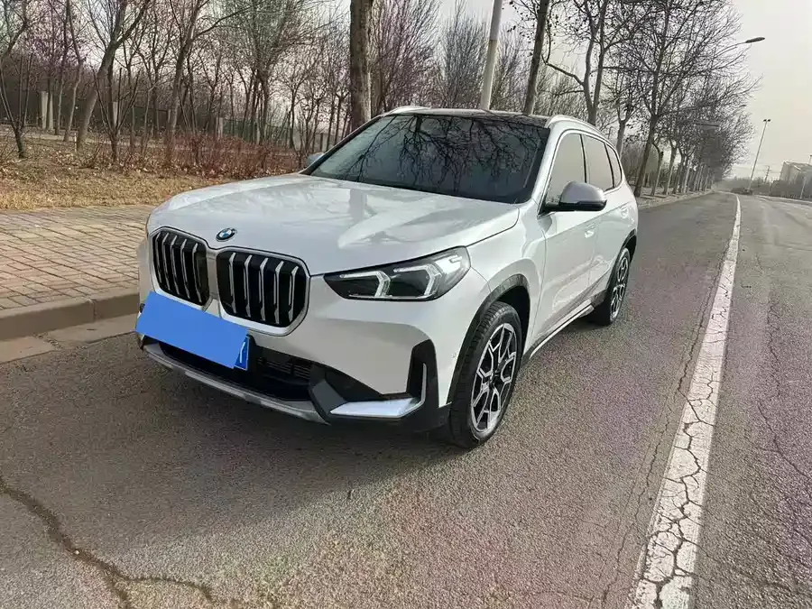 BMW X1 2024 sDrive25Li X Design Package 2024 — фото 1, купить с доставкой в Москву