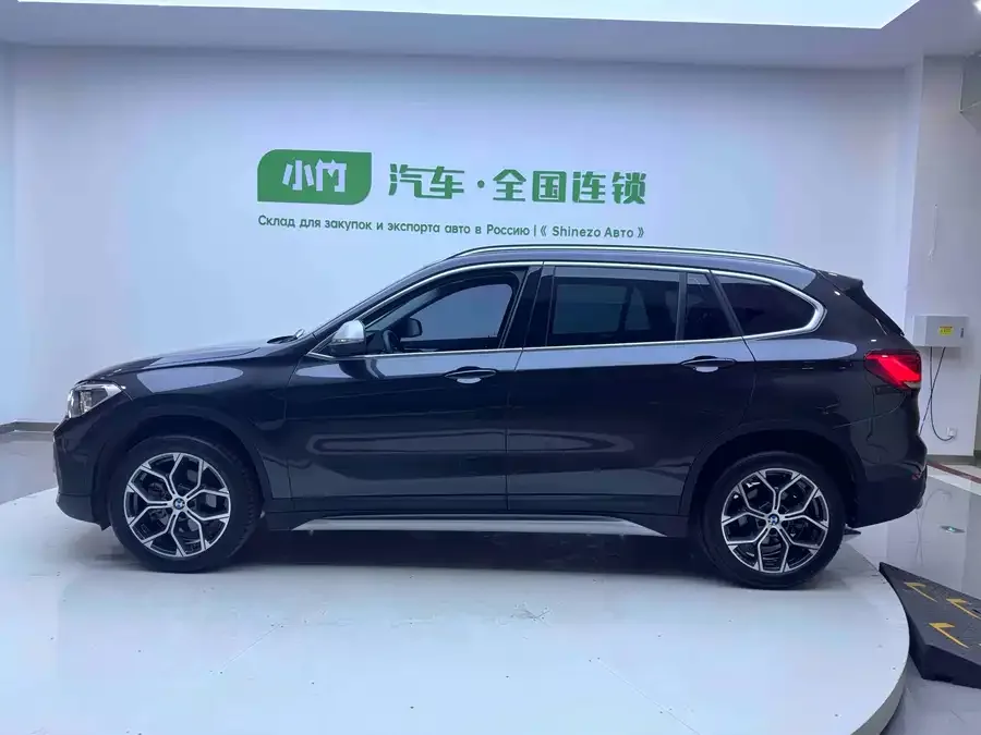BMW X1 2022 sDrive20Li Fashion Edition 2023 — миниатюра 4
