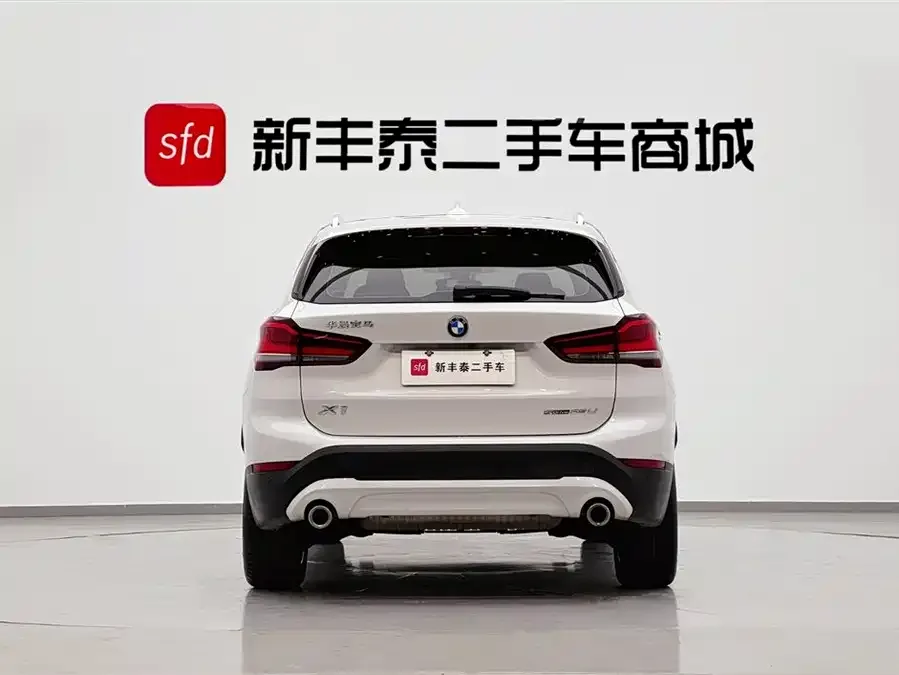 BMW X1 2022 sDrive25Li Leading Edition 2022 — миниатюра 4
