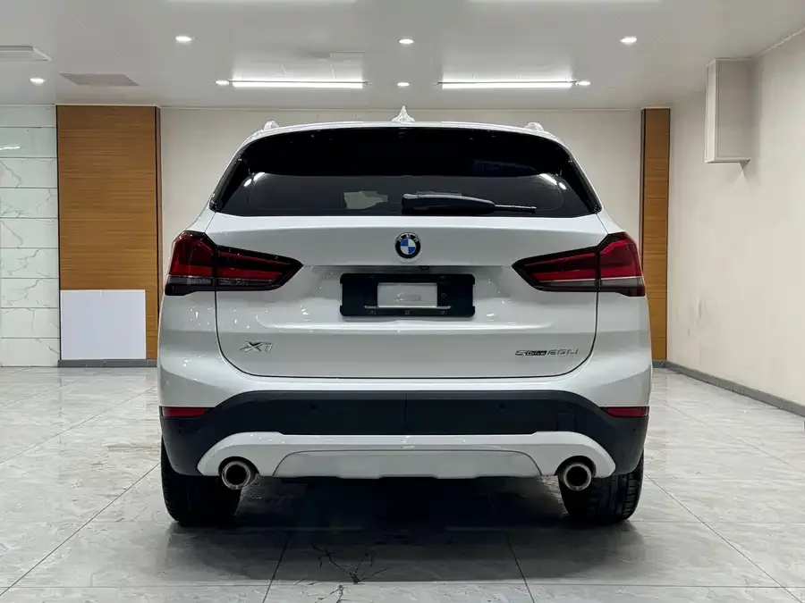 BMW X1 2022 sDrive20Li Exclusive Model 2022 — миниатюра 2