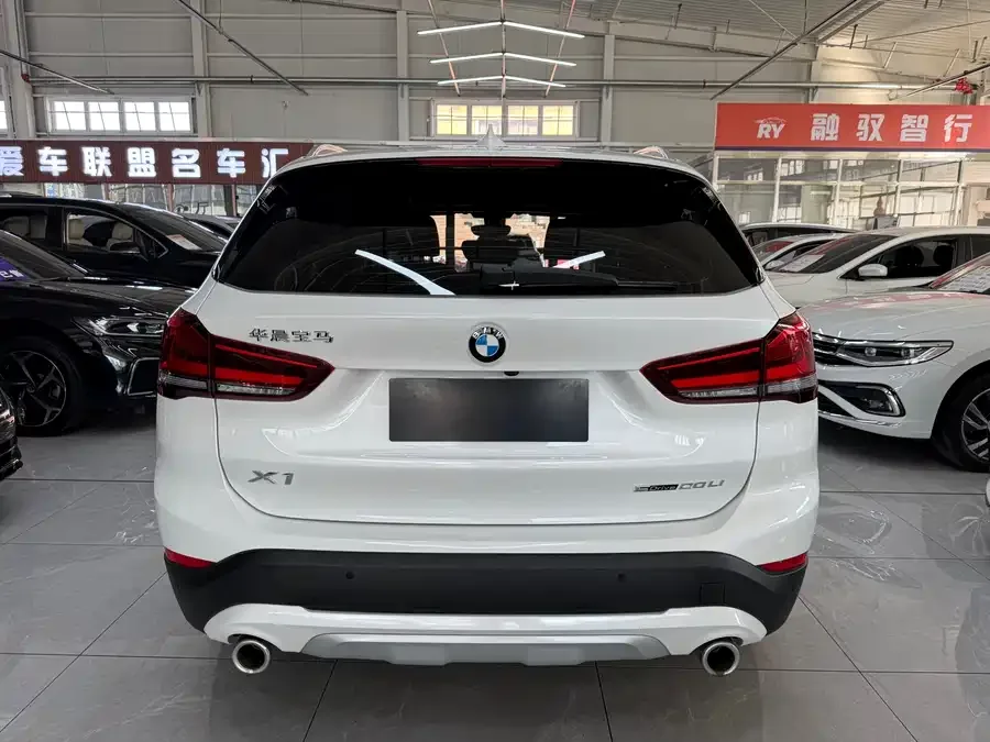 BMW X1 2022 sDrive20Li Fashion Edition 2022 — миниатюра 2