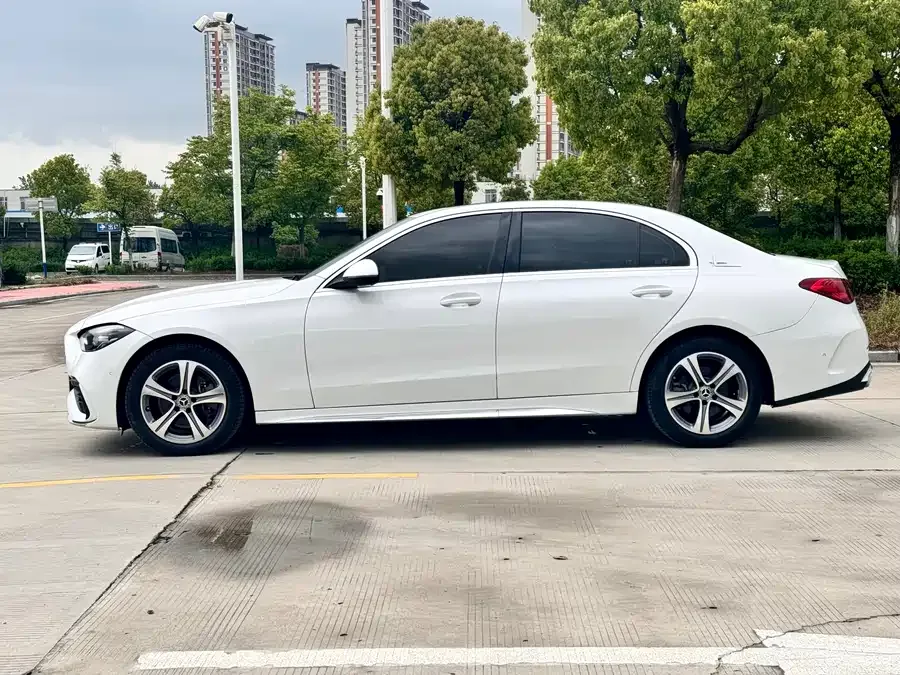 Mercedes-Benz Class C Mercedes-Benz C-Class 2022 C 200 L Sports Edition 2022 — миниатюра 3
