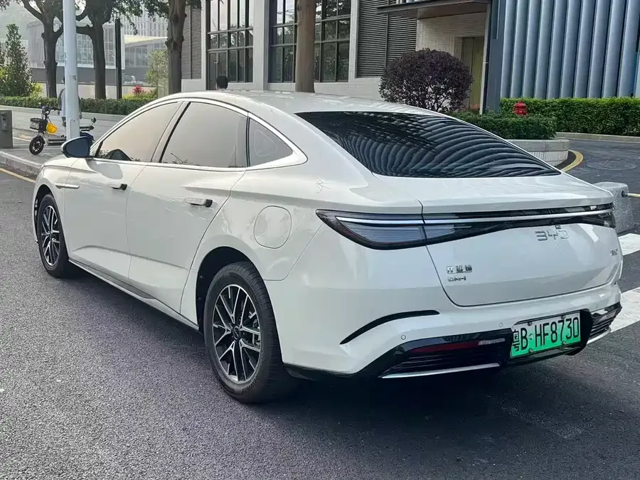 BYD seal 07 DM-i Seal 07 DM-i 2025 DM-i 1.5L 70km Elite 2025 — миниатюра 2