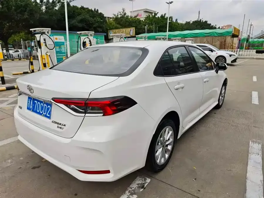 Toyota Corolla Corolla 2021 1.2T S-CVT Elite PLUS Edition 2022 — миниатюра 3