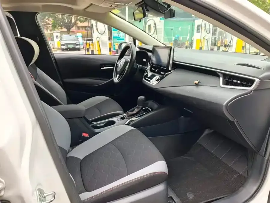 Toyota Corolla Corolla 2021 1.2T S-CVT Elite PLUS Edition 2022 — миниатюра 4