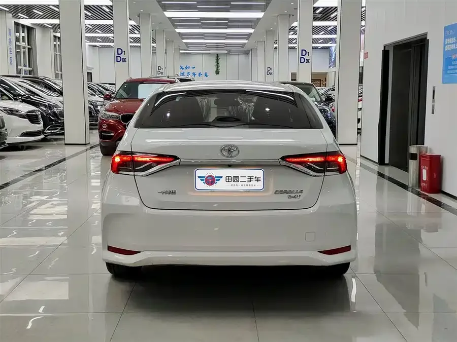 Toyota Corolla Corolla 2021 1.2T S-CVT Elite PLUS Edition 2022 — миниатюра 2