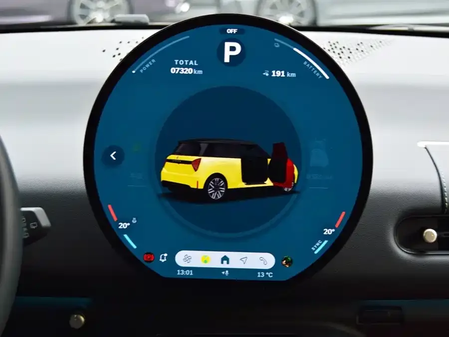 MINI electric COOPER Electric MINI COOPER 2024 456km COOPER E Classic 2024 — миниатюра 5