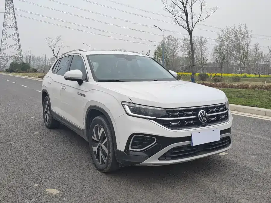 Volkswagen Tayron Tanyue 2023 330TSI 2WD Luxury Plus Advanced Edition 2023 — миниатюра 3