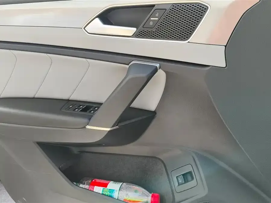 Volkswagen Tayron Tanyue 2024 330TSI two-wheel drive R-Line high-energy version 2024 — миниатюра 4