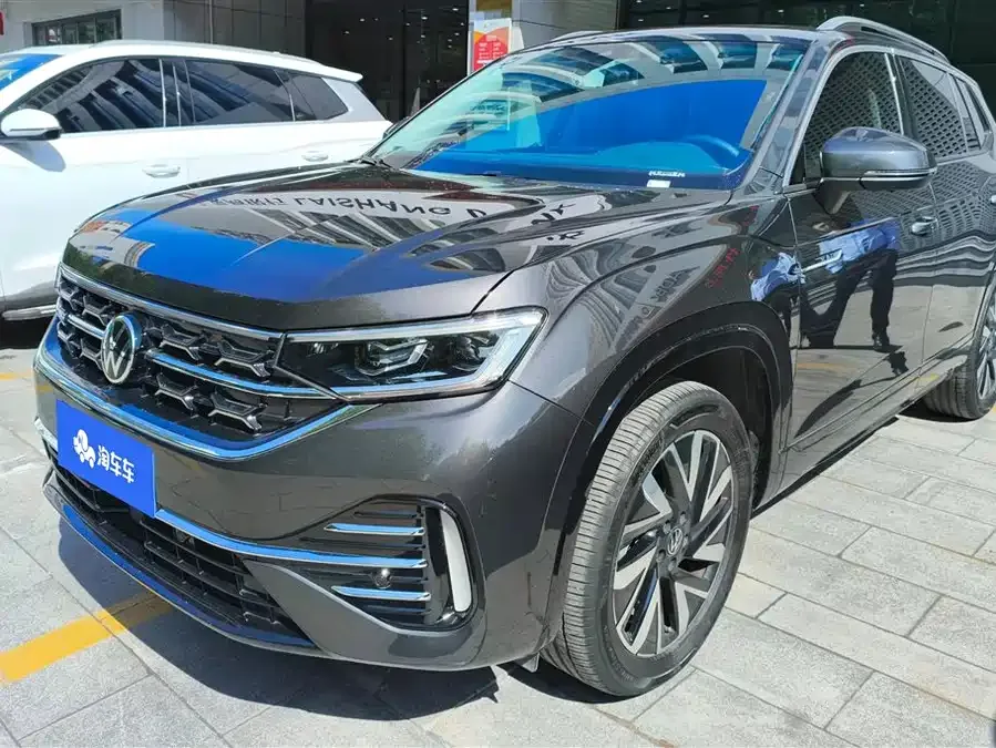 Volkswagen Tayron Tanyue 2024 330TSI two-wheel drive R-Line high-energy version 2024 — фото 1, купить с доставкой в Москву
