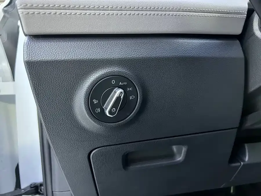 Volkswagen Tayron Tanyue 2023 280TSI 2WD Luxury Plus Advanced Edition 2023 — миниатюра 2