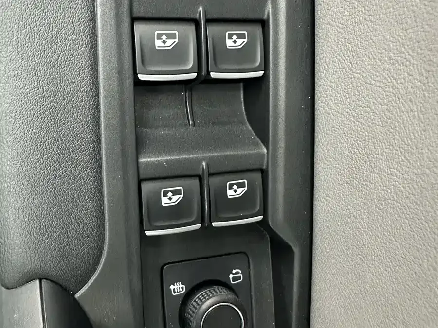Volkswagen Tayron Tanyue 2023 280TSI 2WD Luxury Plus Advanced Edition 2022 — миниатюра 5