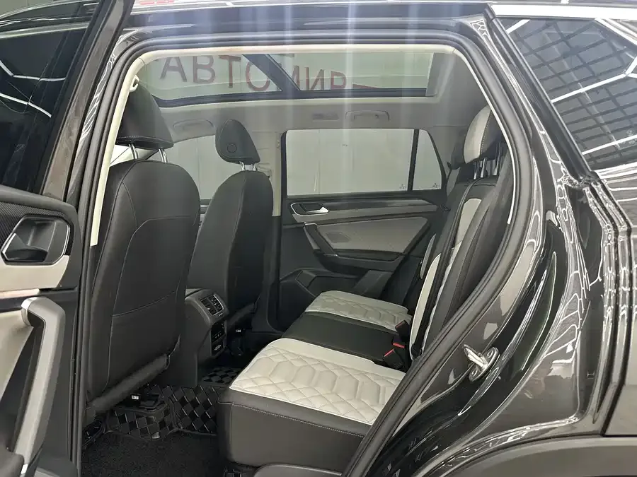 Volkswagen Tayron Tanyue 2023 280TSI 2WD Luxury Plus Advanced Edition 2023 — миниатюра 2