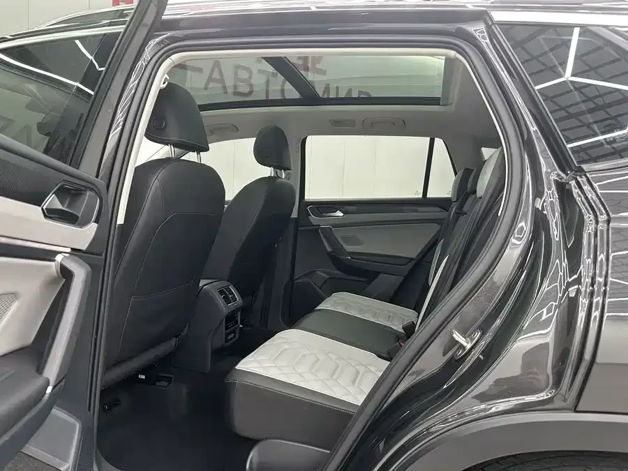 Volkswagen Tayron Tanyue 2023 280TSI 2WD Luxury Plus Advanced Edition 2023 — миниатюра 2