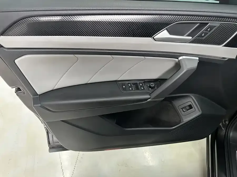 Volkswagen Tayron Tanyue 2023 330TSI 2WD Luxury Plus Advanced Edition 2022 — миниатюра 5